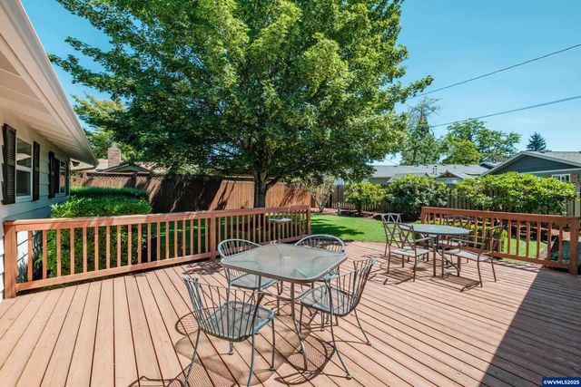 334 NE 13th Av, Albany, OR 97321