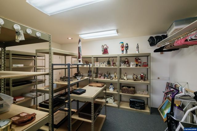 334 NE 13th Av, Albany, OR 97321