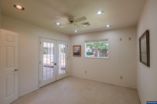 334 NE 13th Av, Albany, OR 97321