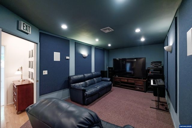 334 NE 13th Av, Albany, OR 97321