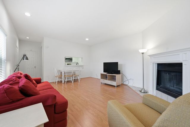 4409 Duval ST 305, Austin, TX 78751