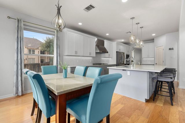 701 Old Ravine CT, Round Rock, TX 78665