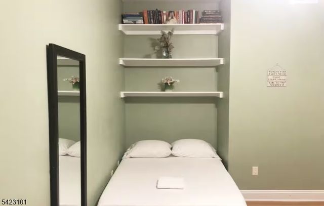 15 Tichenor Ln 403, Newark City, NJ 07114