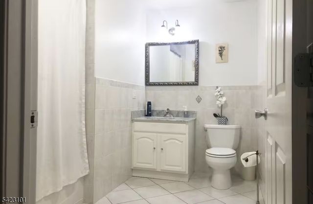 15 Tichenor Ln 403, Newark City, NJ 07114