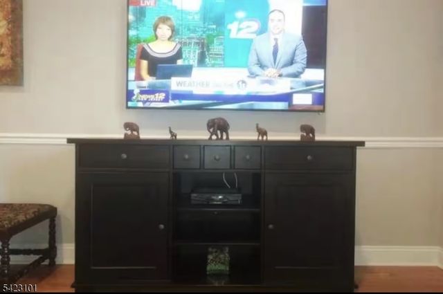 15 Tichenor Ln 403, Newark City, NJ 07114