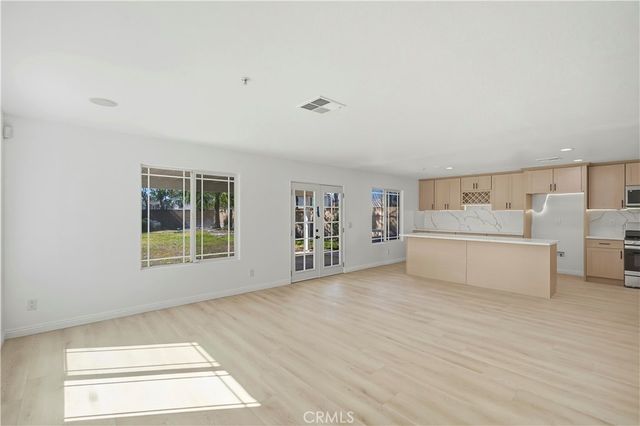 6160 La Costa, Fontana, CA 92336