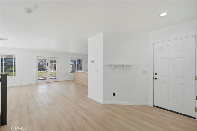 6160 La Costa, Fontana, CA 92336