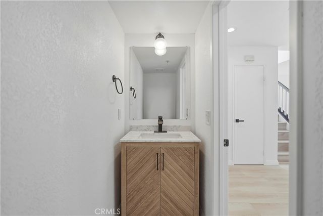 6160 La Costa, Fontana, CA 92336