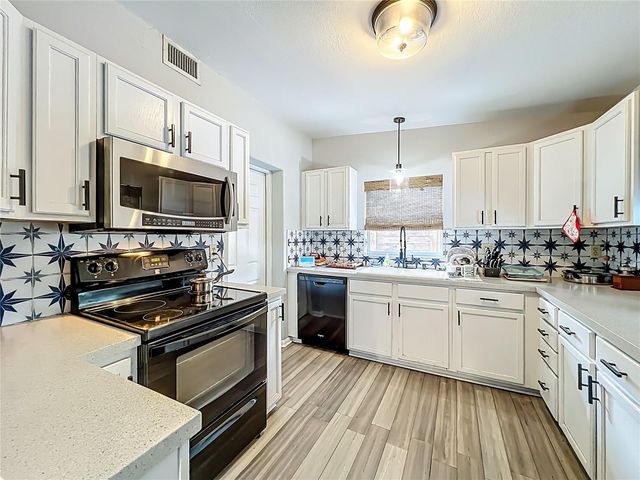1700 EDMUNDSHIRE ROAD, Orlando, FL 32812