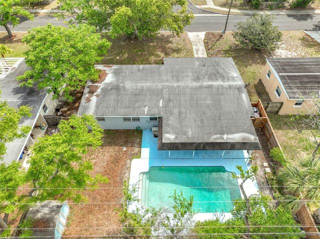 1700 EDMUNDSHIRE ROAD, Orlando, FL 32812