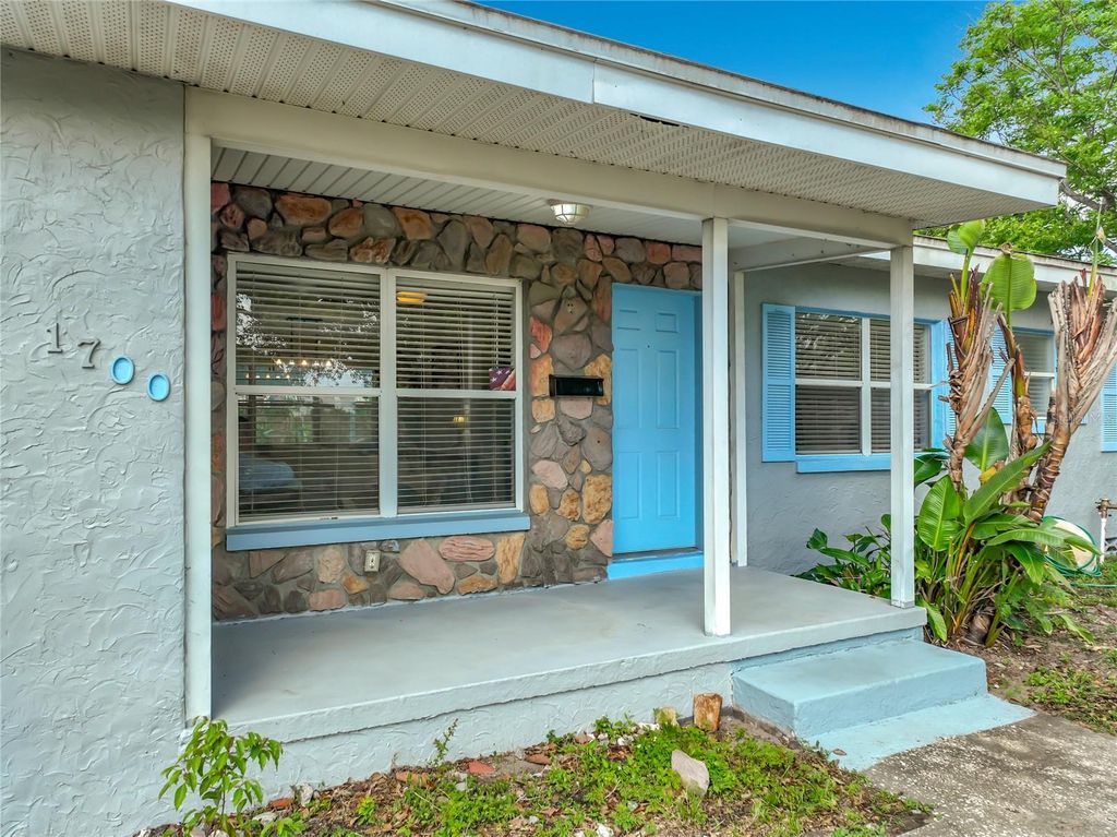 Image 4 of property listing at 1700 EDMUNDSHIRE ROAD, Orlando, FL 32812