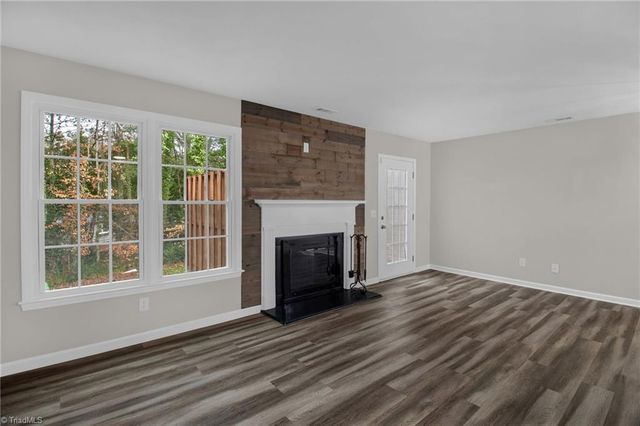 2724 Windy Crossing, Winston-salem, NC 27127