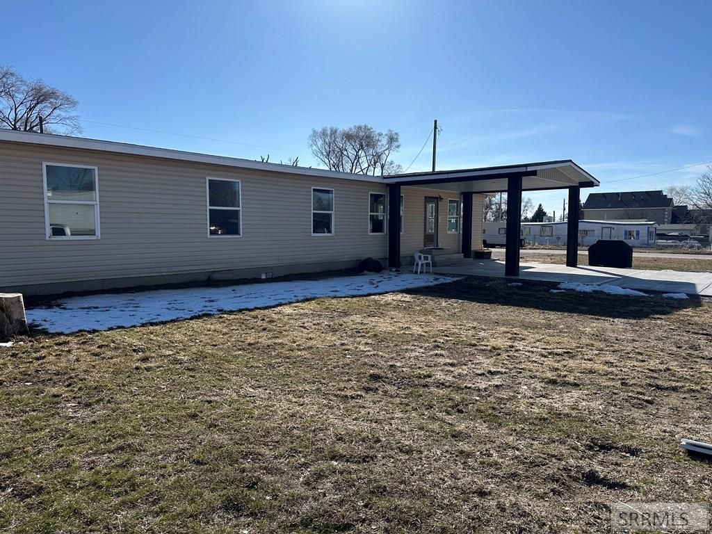 Image 23 of property listing at 1181 Falls Avenue, American Falls, ID 83211