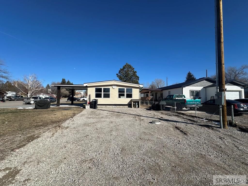 Image 25 of property listing at 1181 Falls Avenue, American Falls, ID 83211