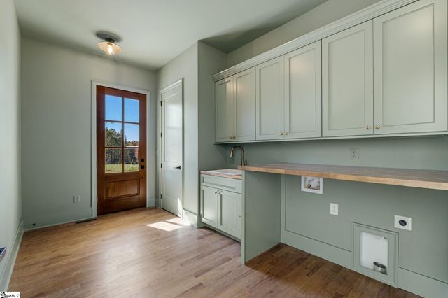 156 Meadow Park Drive, Easley, SC 29640