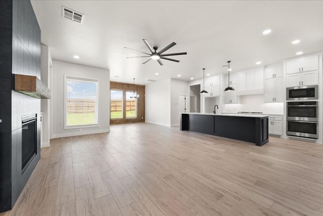 7213 NW 154th Street, Edmond, OK 73013