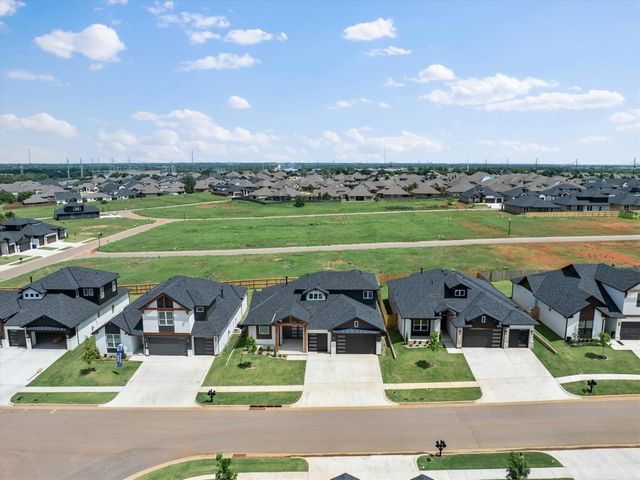 7213 NW 154th Street, Edmond, OK 73013