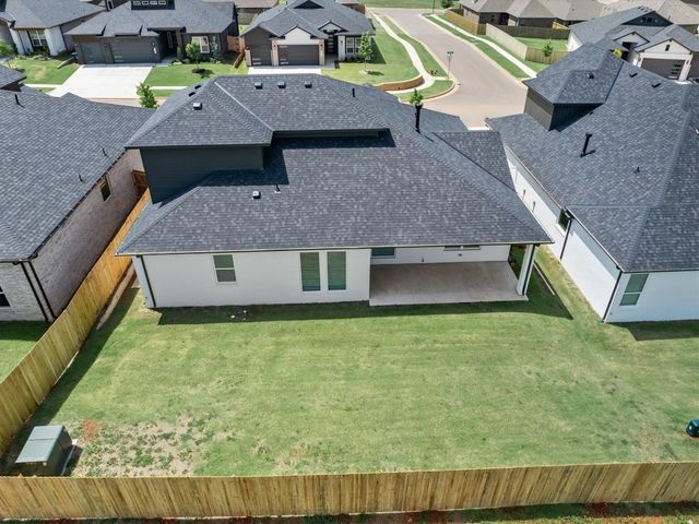 7213 NW 154th Street, Edmond, OK 73013