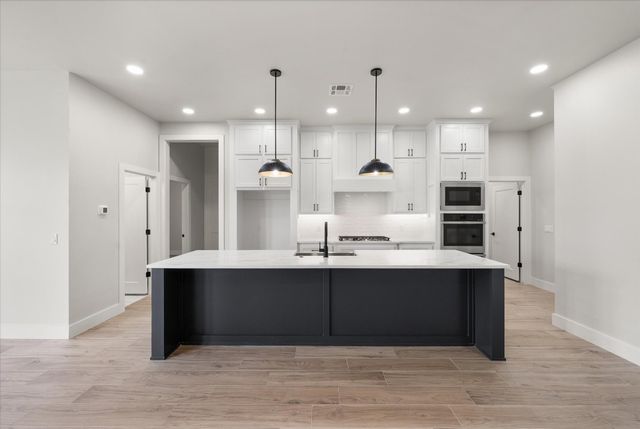 7213 NW 154th Street, Edmond, OK 73013