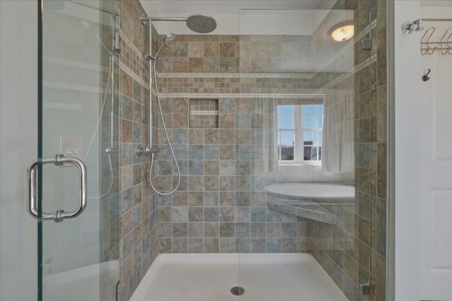 18 North Jefferson Road, South Burlington, VT 05403