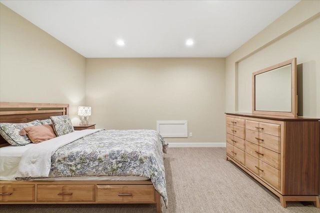 18 North Jefferson Road, South Burlington, VT 05403