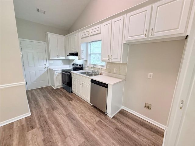 215 Cambridge Way, Covington, GA 30016