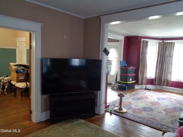 841 Cleveland Avenue, Schenectady, NY 12306
