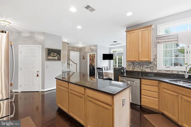 16524 HAYES LN, Woodbridge, VA 22191