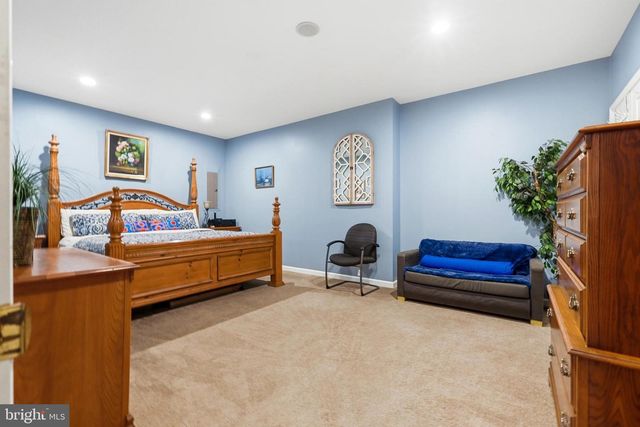 16524 HAYES LN, Woodbridge, VA 22191