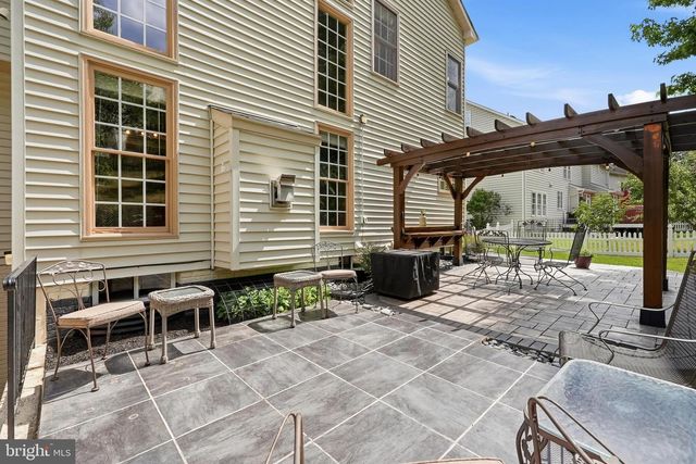 16524 HAYES LN, Woodbridge, VA 22191