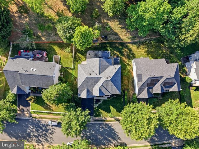 16524 HAYES LN, Woodbridge, VA 22191