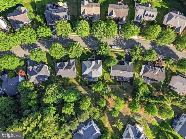 16524 HAYES LN, Woodbridge, VA 22191