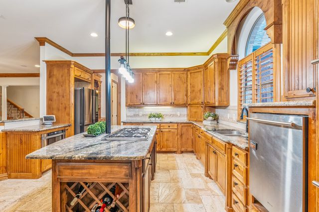 10133 Leaping Buck Point, Fort Worth, TX 76126