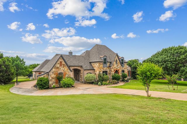 10133 Leaping Buck Point, Fort Worth, TX 76126