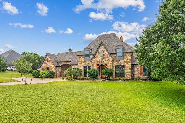 10133 Leaping Buck Point, Fort Worth, TX 76126