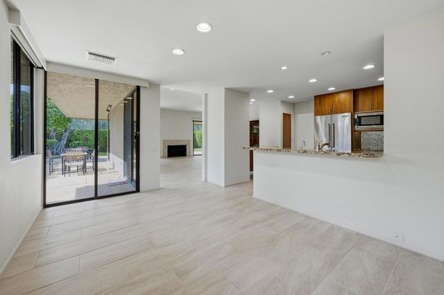 28 Princeton Drive, Rancho Mirage, CA 92270