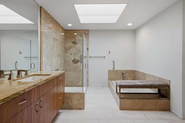 28 Princeton Drive, Rancho Mirage, CA 92270