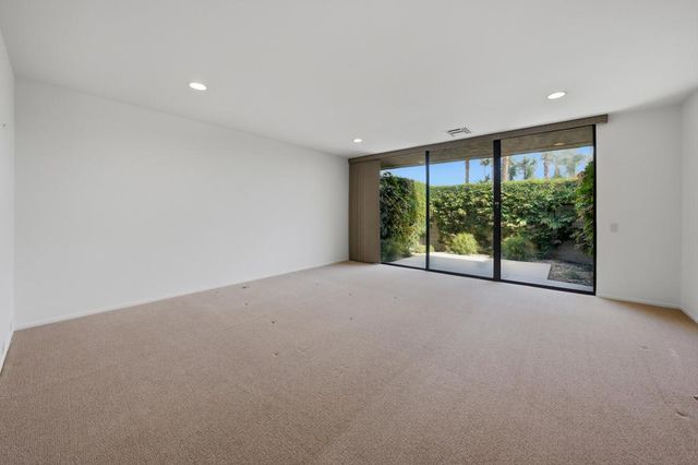 28 Princeton Drive, Rancho Mirage, CA 92270