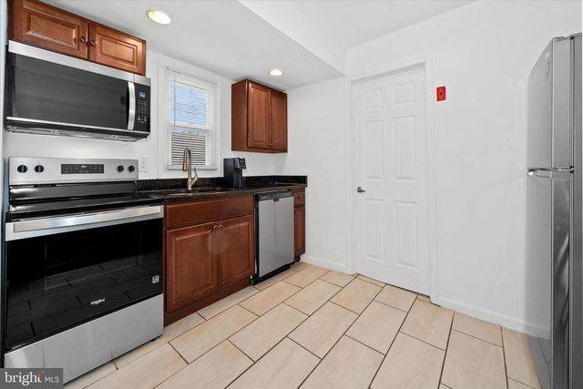 31 LEA RD, New Castle, DE 19720