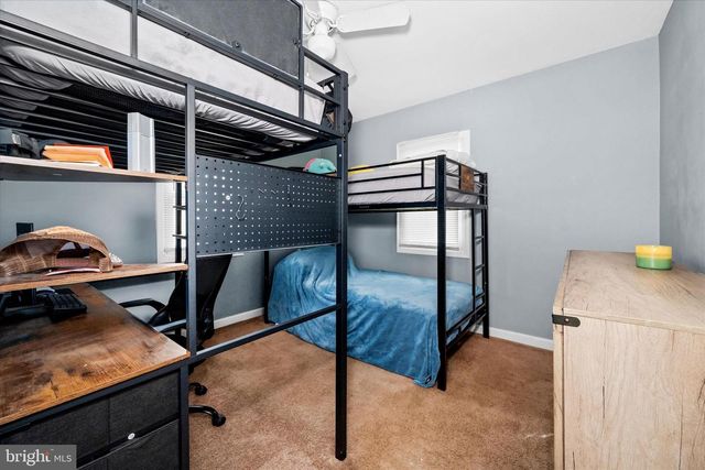 31 LEA RD, New Castle, DE 19720