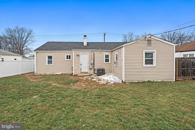 31 LEA RD, New Castle, DE 19720