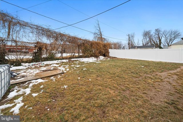 31 LEA RD, New Castle, DE 19720