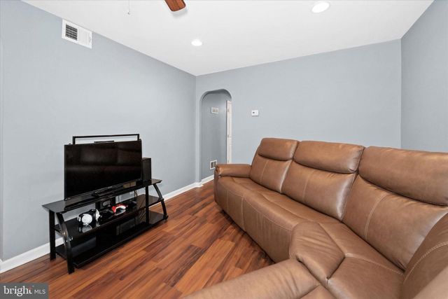 31 LEA RD, New Castle, DE 19720