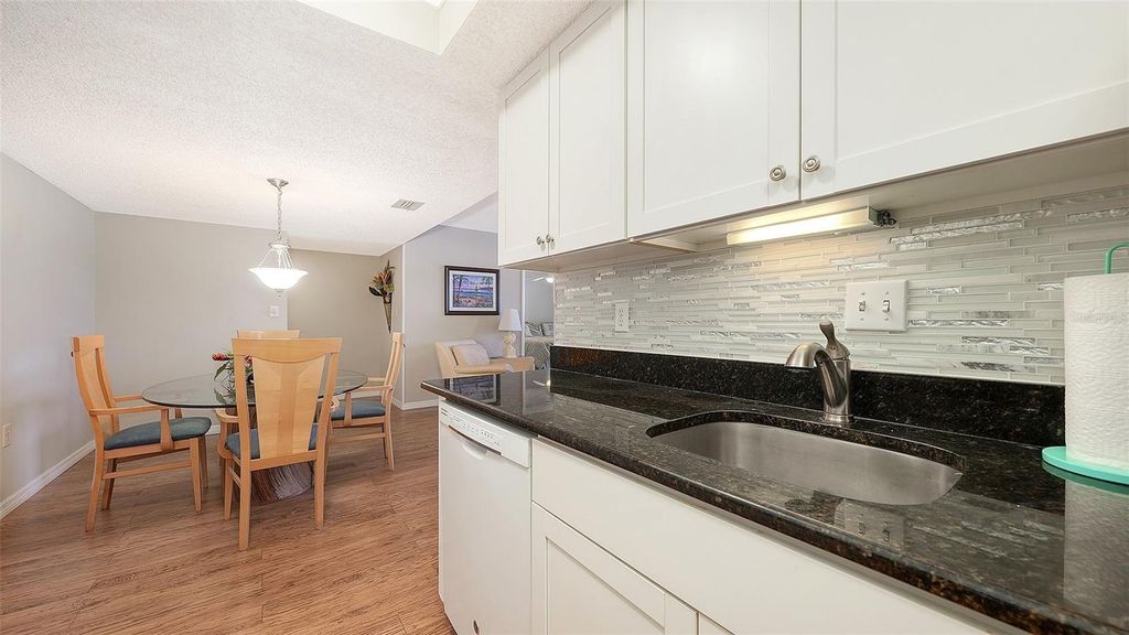 Image 17 of property listing at 6116 43RD STREET W 305D, Bradenton, FL 34210