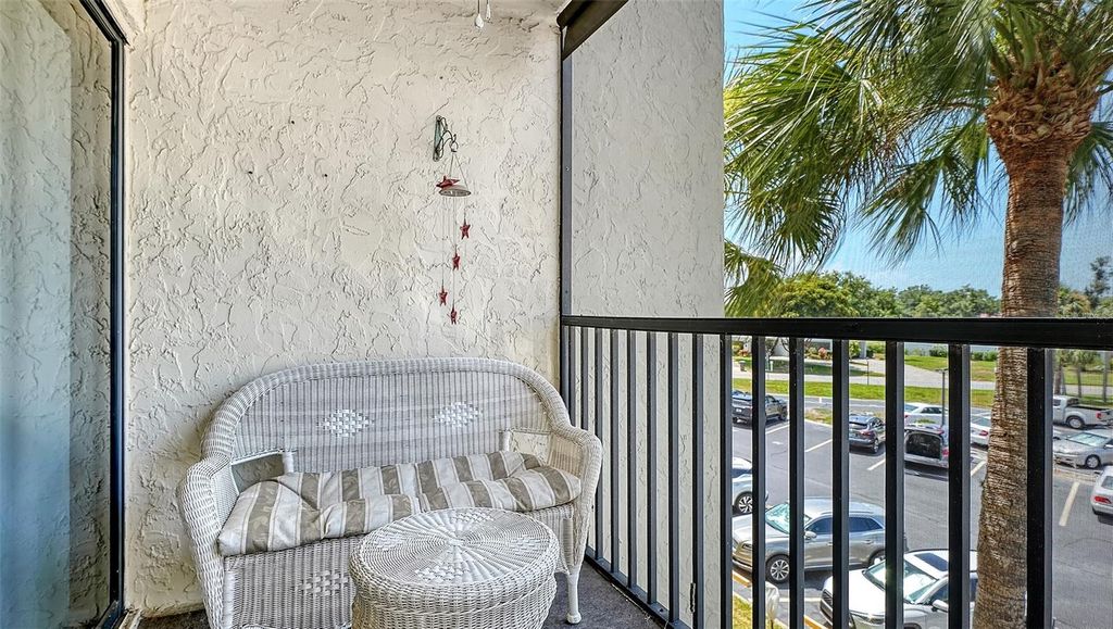 Image 22 of property listing at 6116 43RD STREET W 305D, Bradenton, FL 34210