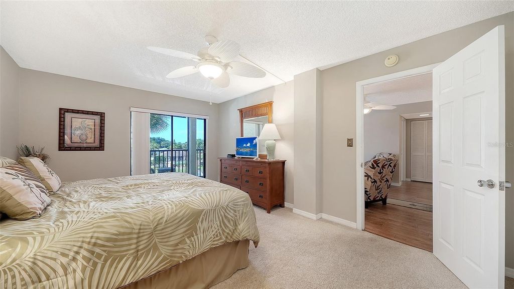Image 23 of property listing at 6116 43RD STREET W 305D, Bradenton, FL 34210