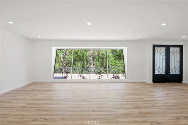 3267 Laurel Canyon Boulevard, Studio City, CA 91604