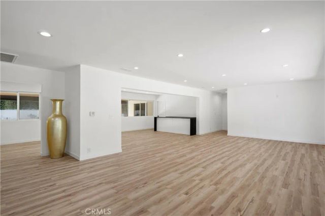3267 Laurel Canyon Boulevard, Studio City, CA 91604