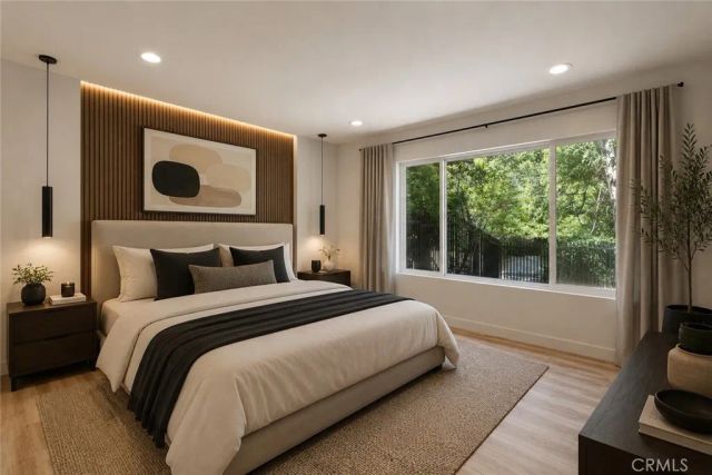 3267 Laurel Canyon Boulevard, Studio City, CA 91604