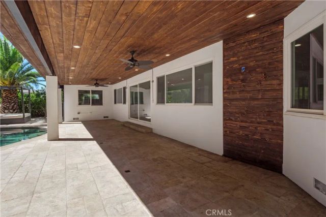 3267 Laurel Canyon Boulevard, Studio City, CA 91604